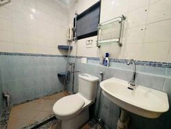 Blk 577 Hougang Avenue 4 (Hougang), HDB Executive #547068421
